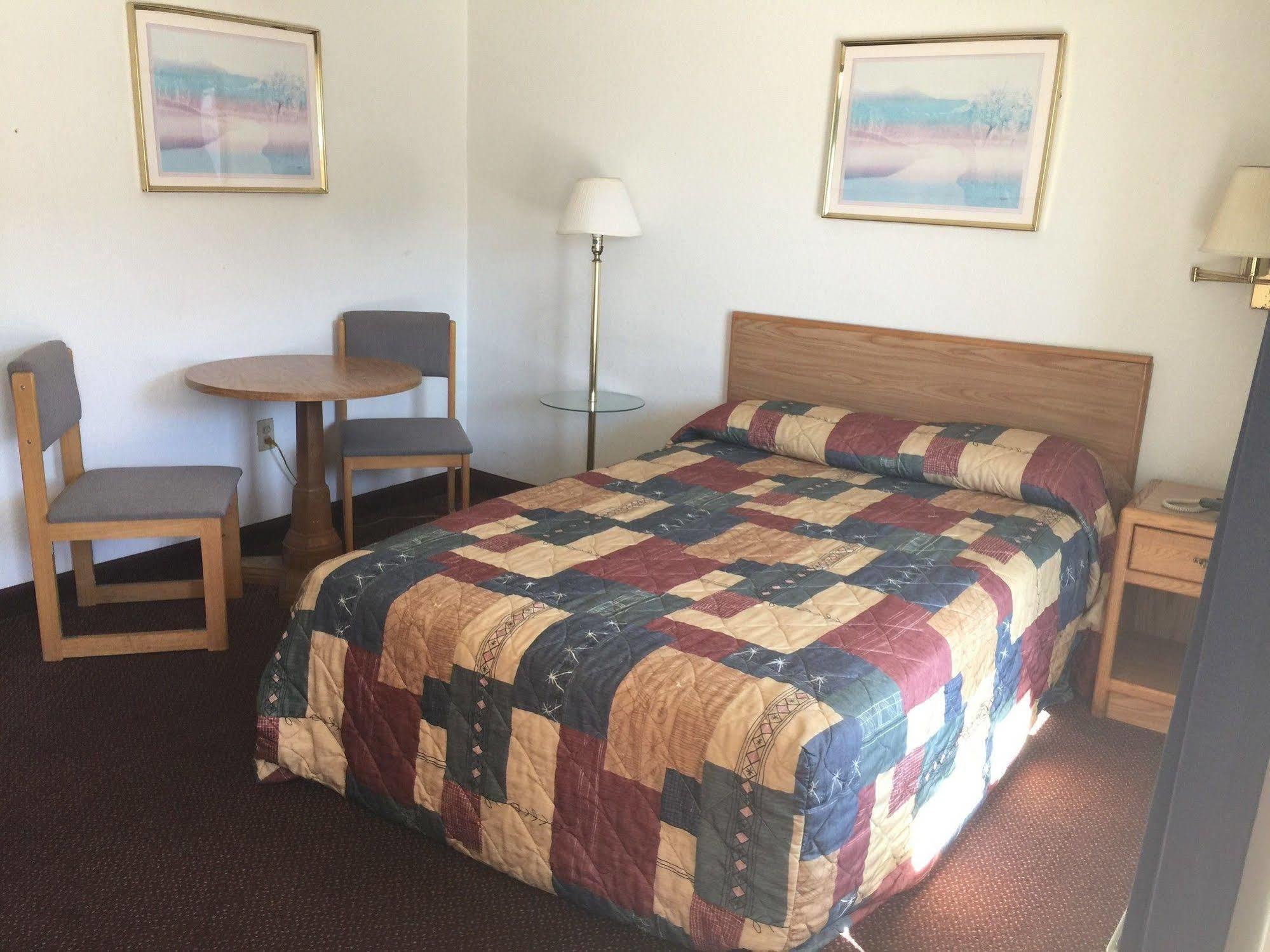 Red Roof Inn Perrysburg Extérieur photo